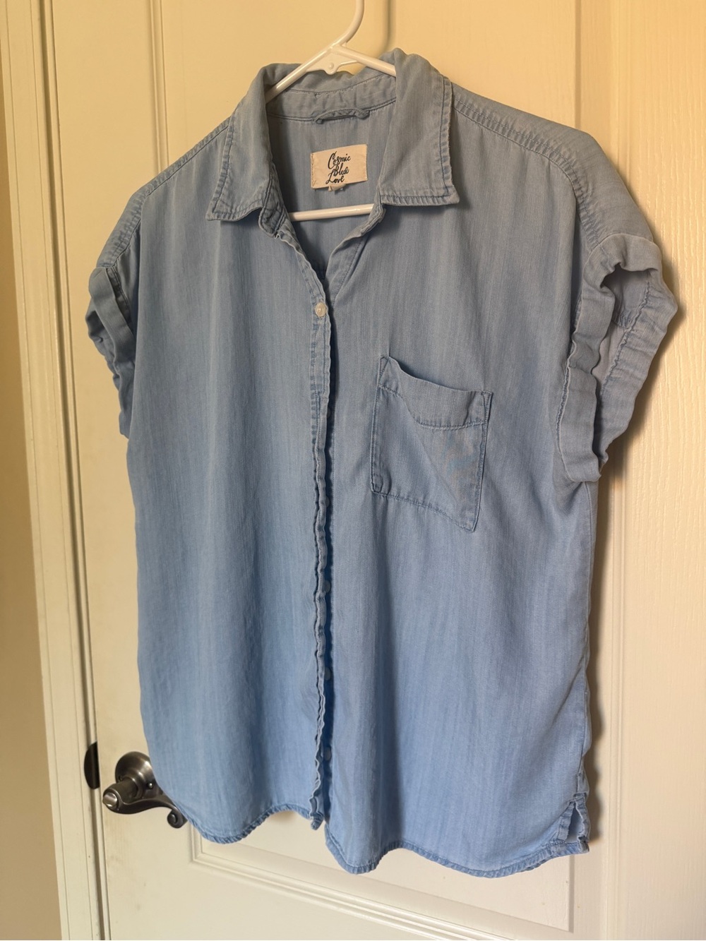 Casual Light Blue Short Sleeve Button-Down Shirt